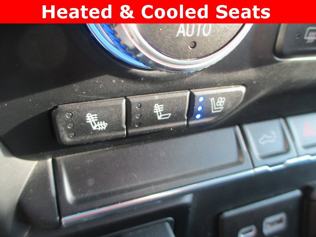 Used 2022 GMC Sierra 1500 SLT w/ SLT Premium Package image 16