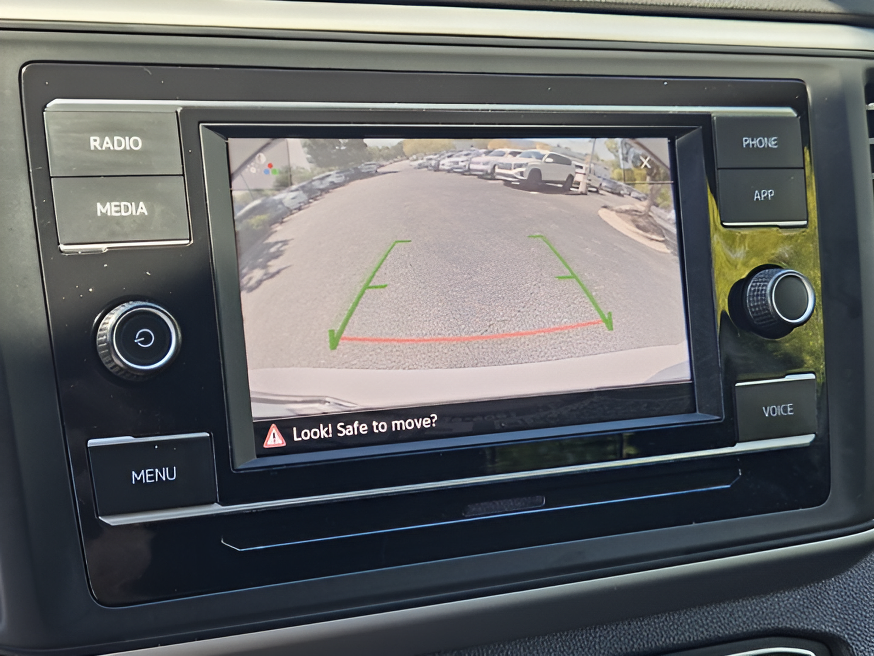 Used 2023 Volkswagen Atlas Cross Sport SE FWD image 19