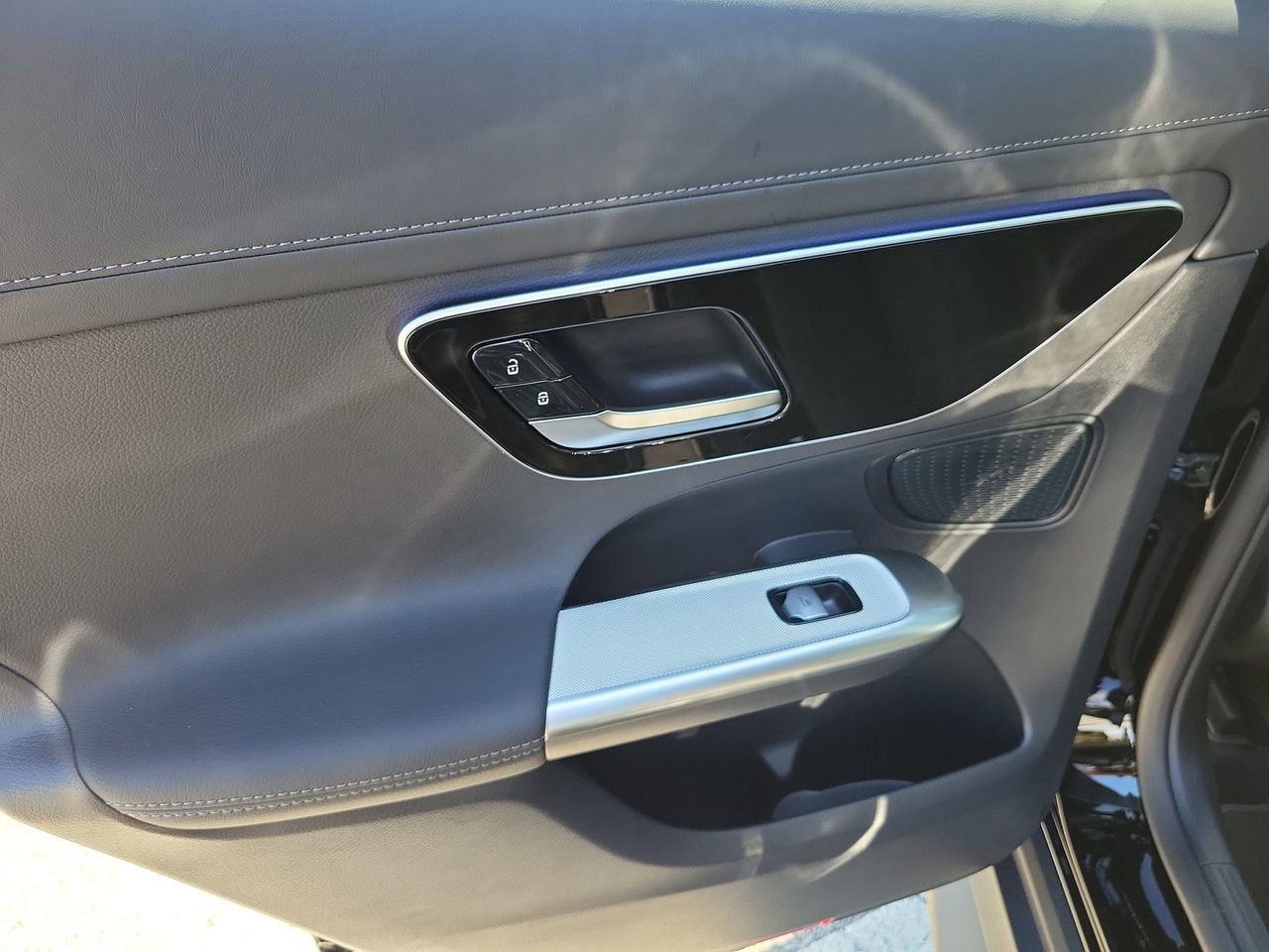 New 2026 Mercedes-Benz GLC 300 image 9