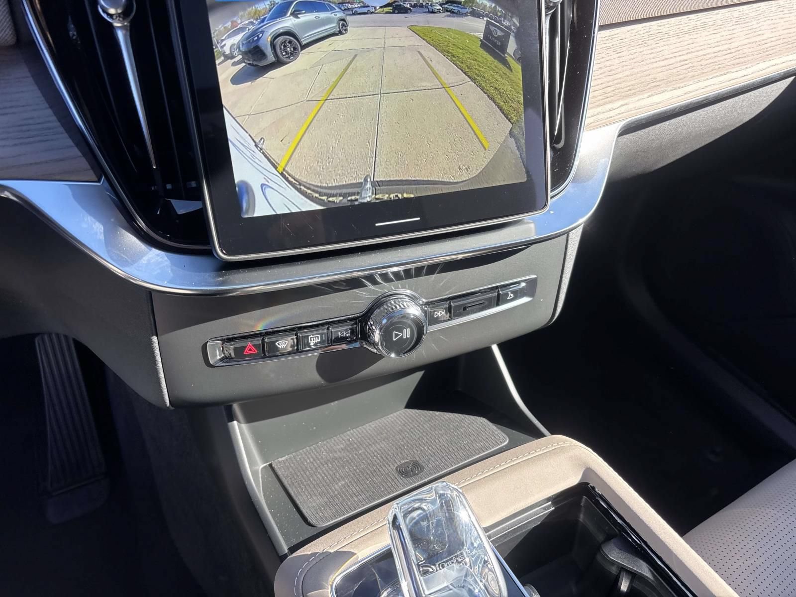 New 2026 Volvo XC90 B6 Ultra w/ Protection Package Premier AWD/4WD image 22