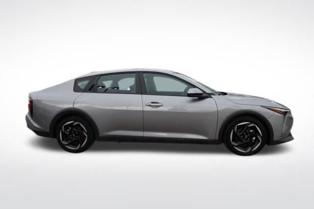Used 2025 Kia K4 EX image 13