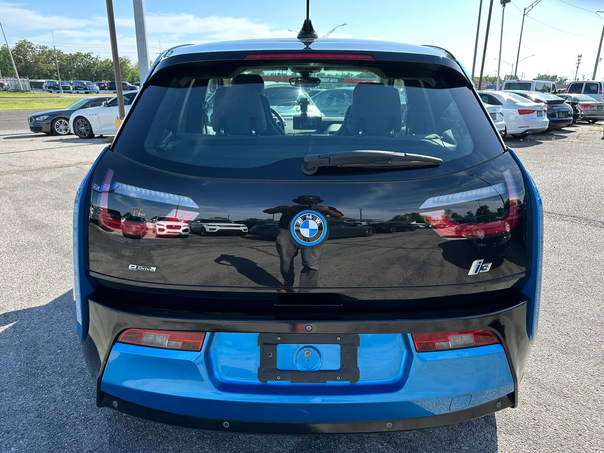 Used 2017 BMW i3 w/ Range Extender RWD image 29