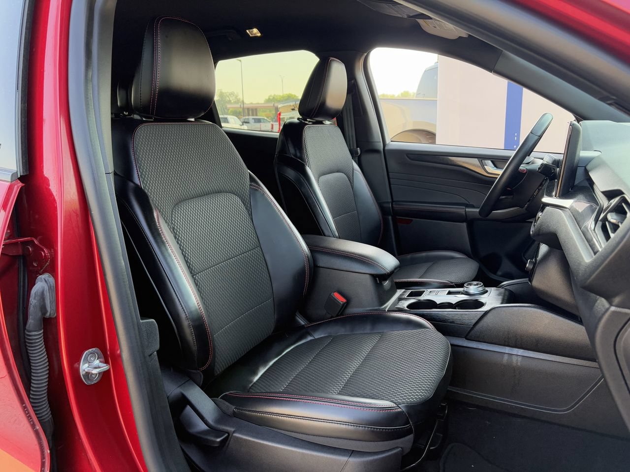 Certified 2024 Ford Escape ST-Line w/ Tech Pack #1 FWD image 28