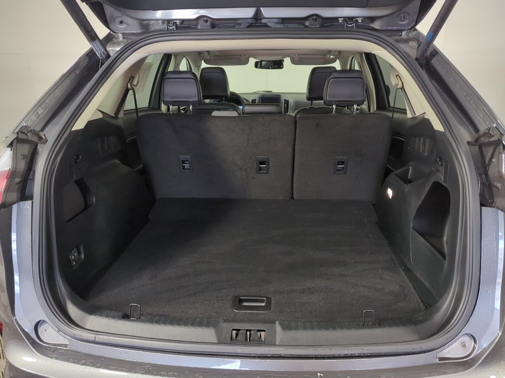 Used 2022 Ford Edge SEL w/ Convenience Package image 7
