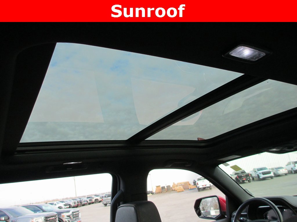 Used 2023 Chevrolet Suburban RST w/ Luxury Package image 15