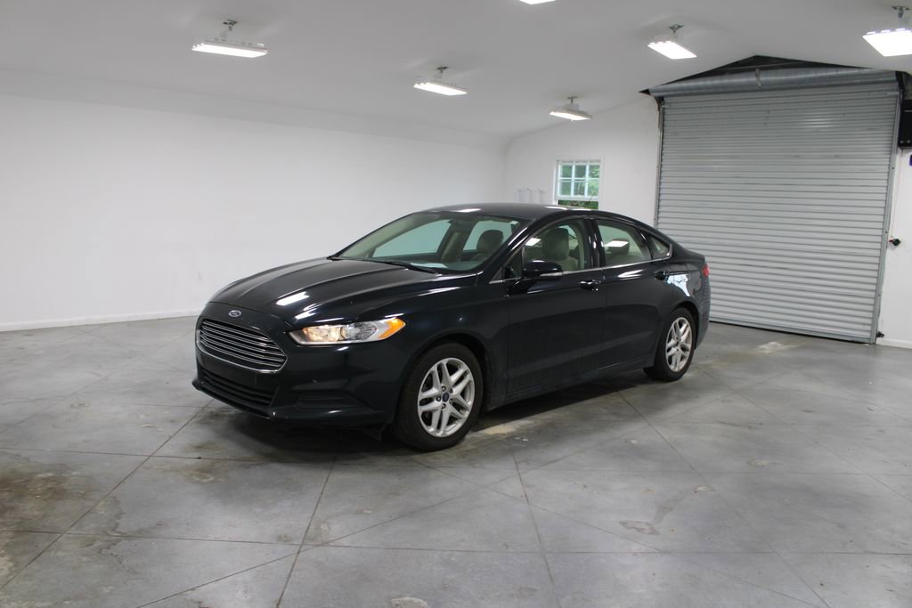 Used 2014 Ford Fusion SE FWD image 4
