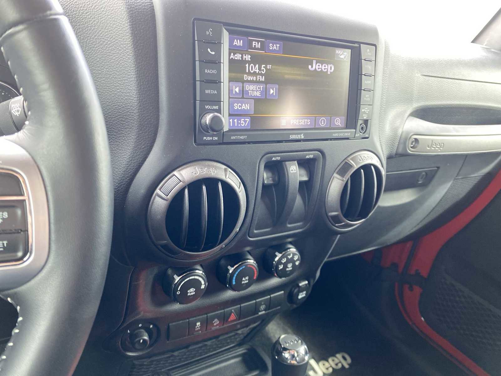 Used 2018 Jeep Wrangler Sport AWD/4WD image 22