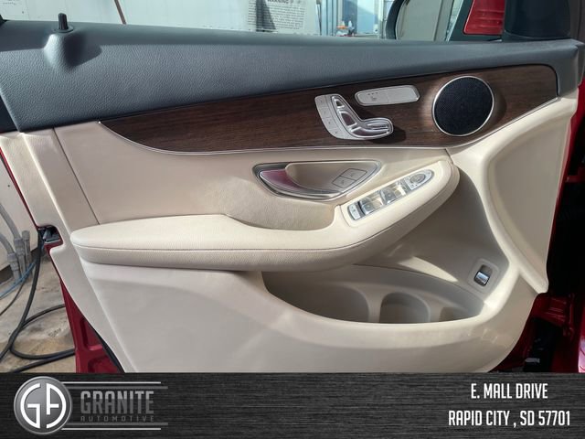 Used 2020 Mercedes-Benz GLC 300 4MATIC Coupe image 10