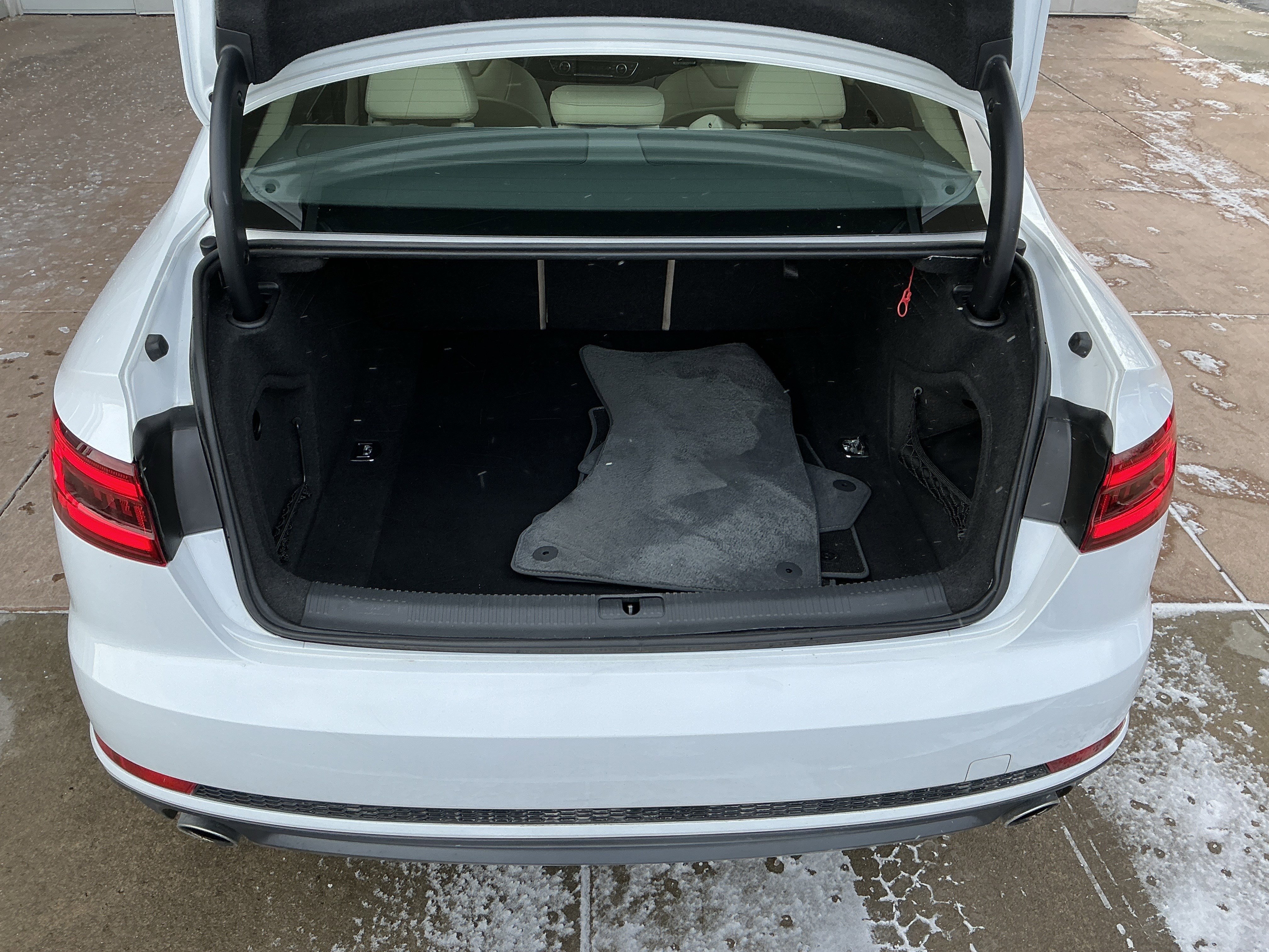 Used 2018 Audi A4 2.0T Premium w/ Convenience Package image 24