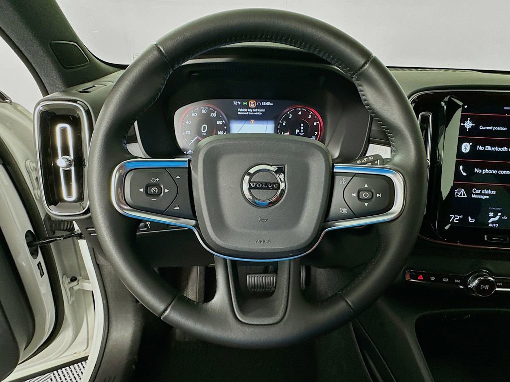 Used 2019 Volvo XC40 T5 Momentum image 11