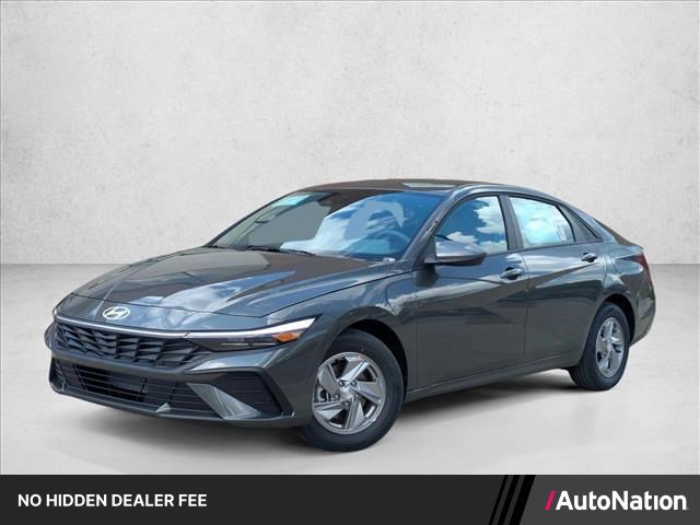 New 2026 Hyundai Elantra SE