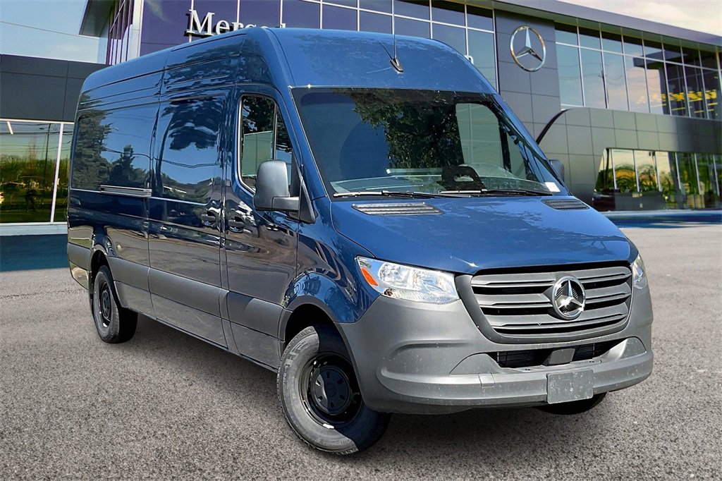 New 2025 Mercedes-Benz Sprinter 2500
