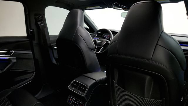 Used 2024 Audi Q8 e-tron Prestige AWD/4WD image 45