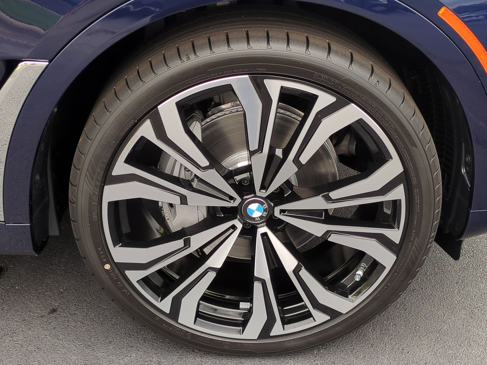 Used 2026 BMW X7 xDrive40i image 13