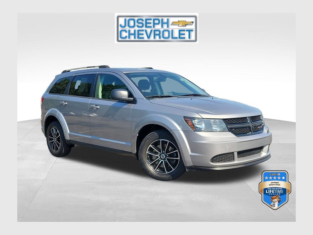 Used 2018 Dodge Journey SE w/ Connectivity Group FWD image 1
