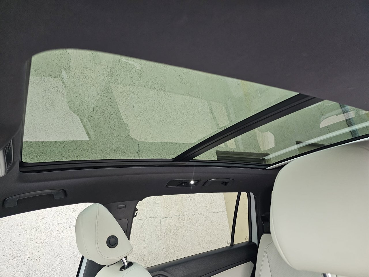 Used 2019 Volkswagen Tiguan SEL R-Line image 26