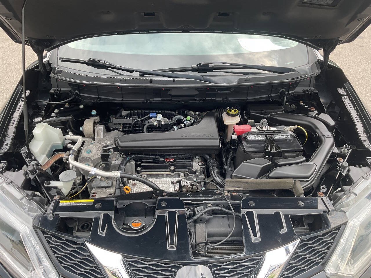 Used 2015 Nissan Rogue S AWD/4WD image 42