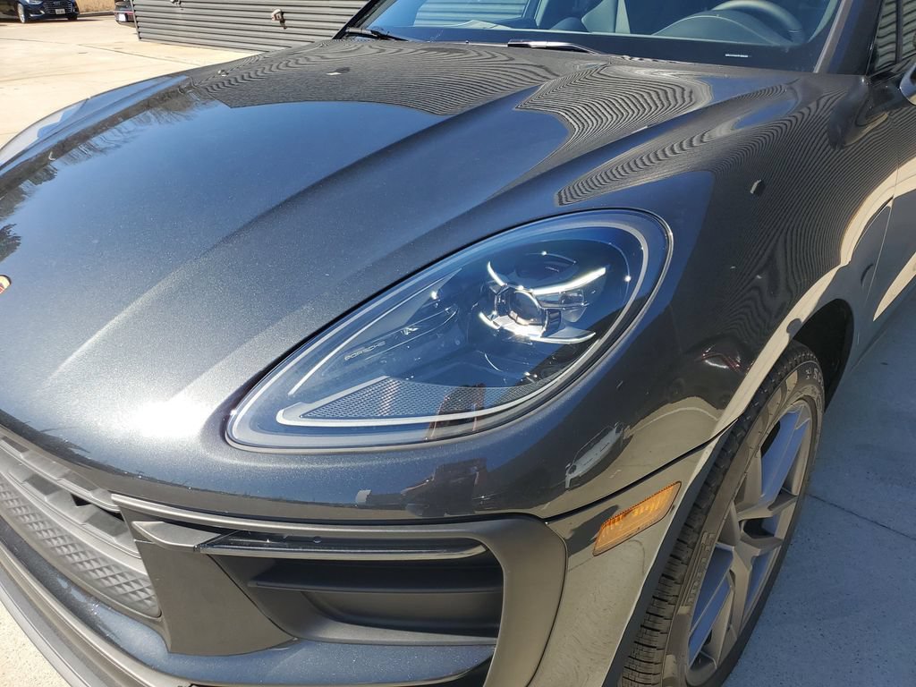New 2026 Porsche Macan AWD/4WD image 11