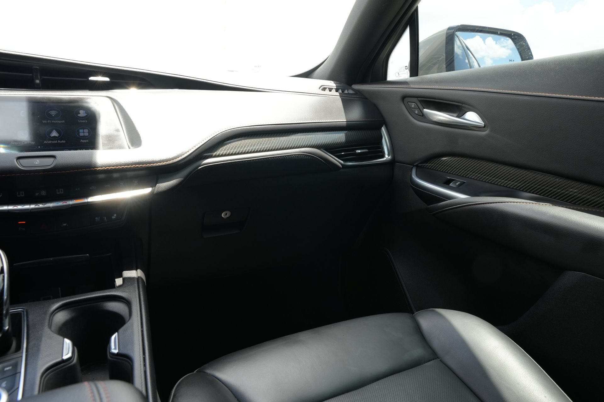 Certified 2023 Cadillac XT4 Sport FWD image 8