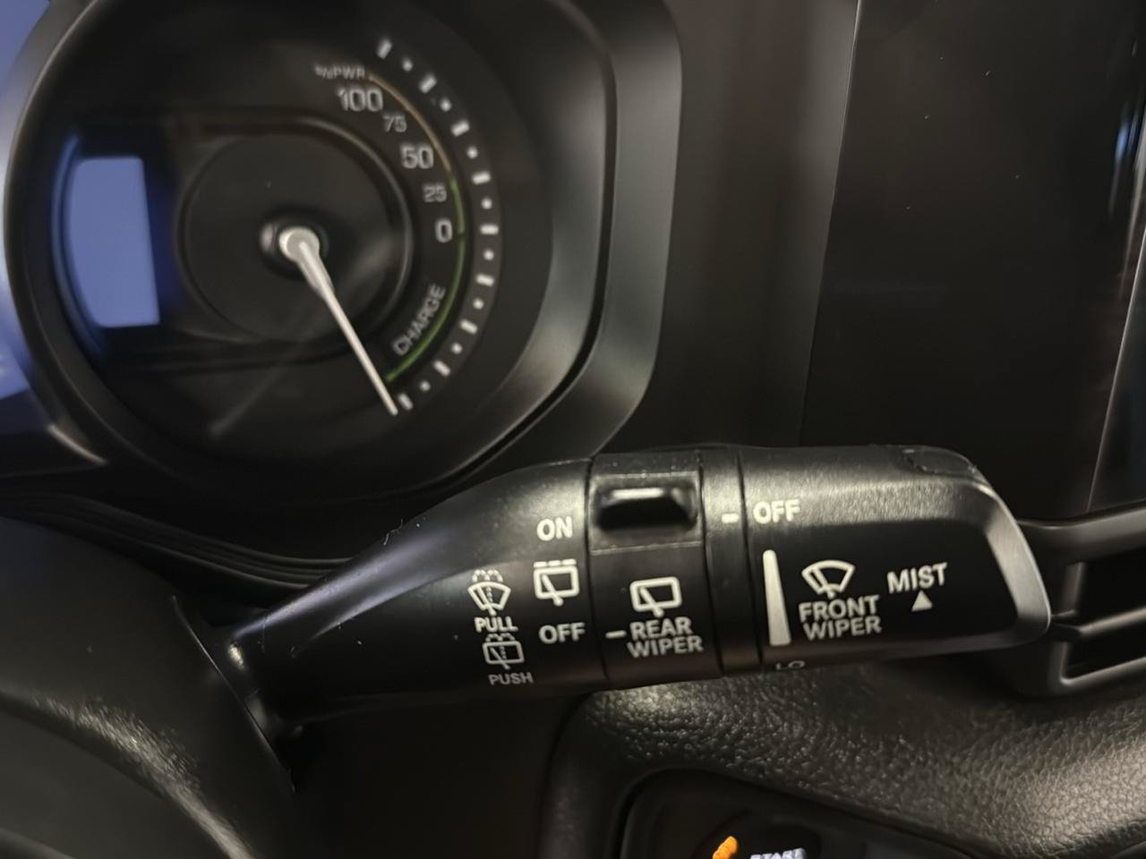 Used 2024 Jeep Wrangler Unlimited AWD/4WD image 15