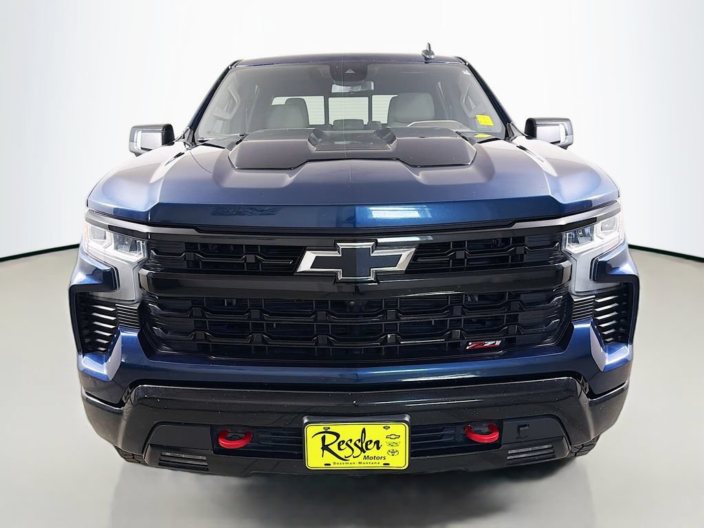 Used 2022 Chevrolet Silverado 1500 LT Trail Boss w/ LT Trail Boss Premium Package AWD/4WD image 2