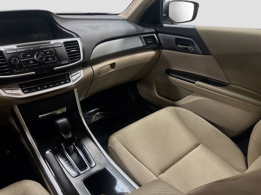 Used 2015 Honda Accord LX image 25
