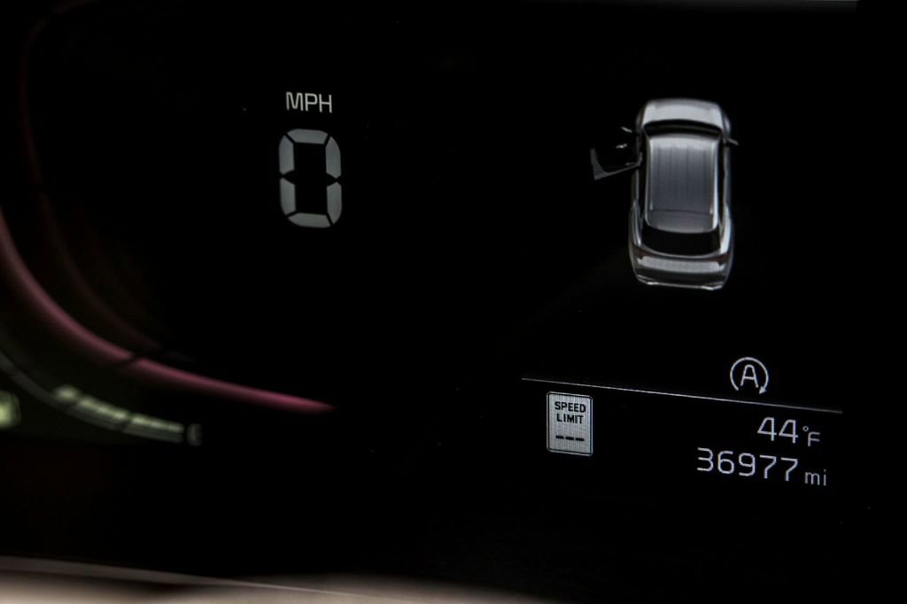 Used 2023 Kia Sportage EX image 19