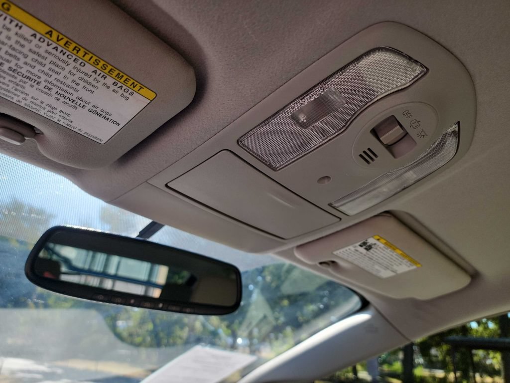 Used 2014 Toyota Prius Three FWD image 19