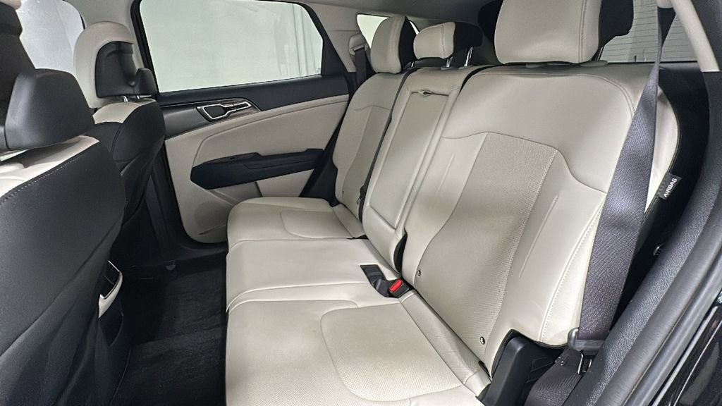 Used 2024 Kia Sportage EX image 14
