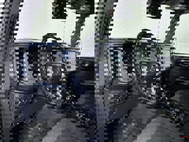 Used 2022 Ford Bronco Outer Banks image 10