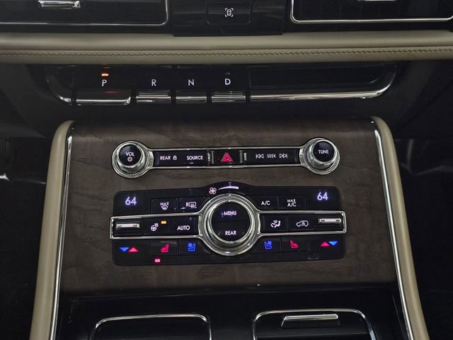 Used 2020 Lincoln Aviator Reserve w/ Equipment Group 201A image 34