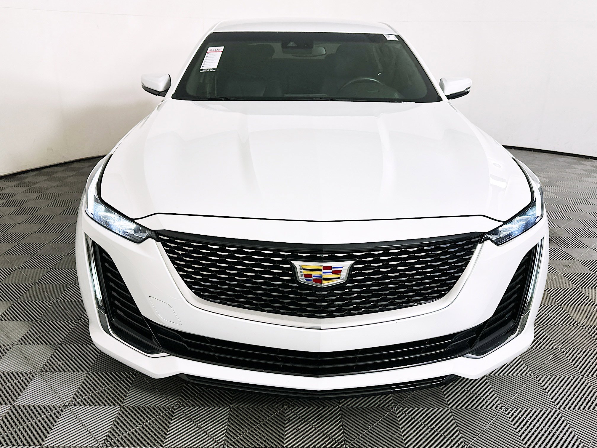 Used 2023 Cadillac CT5 Luxury RWD image 8