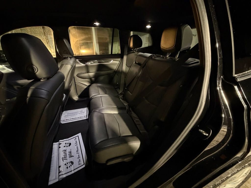 Used 2020 Cadillac XT6 Premium Luxury image 10