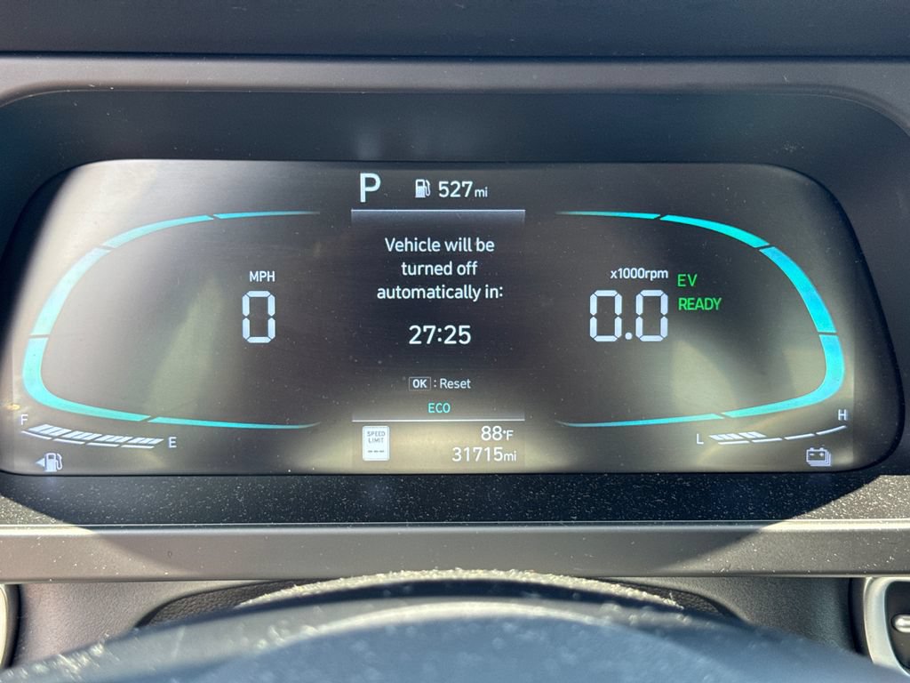 Certified 2025 Hyundai Elantra Hybrid FWD image 25