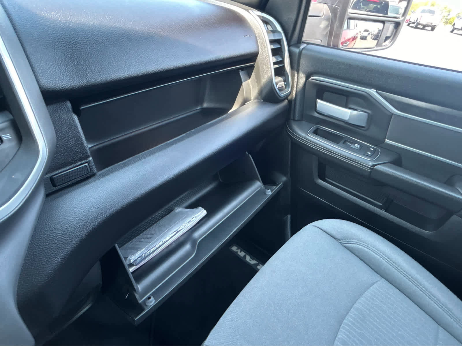 Used 2024 RAM 2500 Big Horn w/ Bed Utility Group image 34