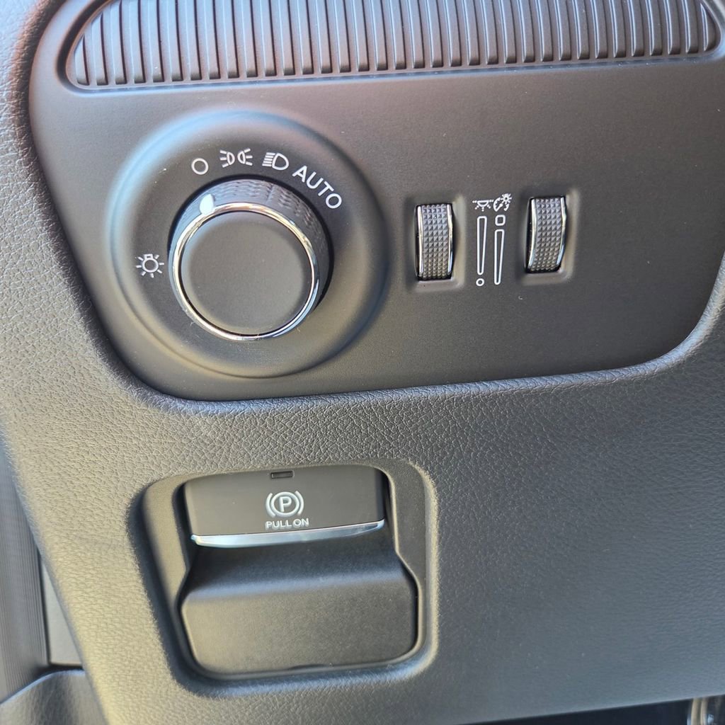 New 2026 Jeep Grand Wagoneer L Limited image 14