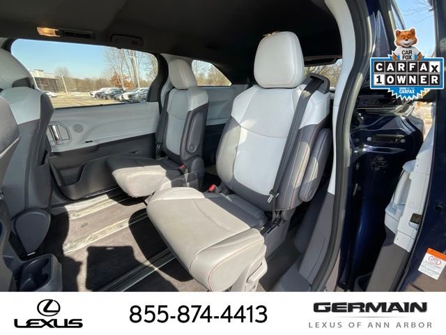 Used 2021 Toyota Sienna XSE w/ XSE Plus Package image 13