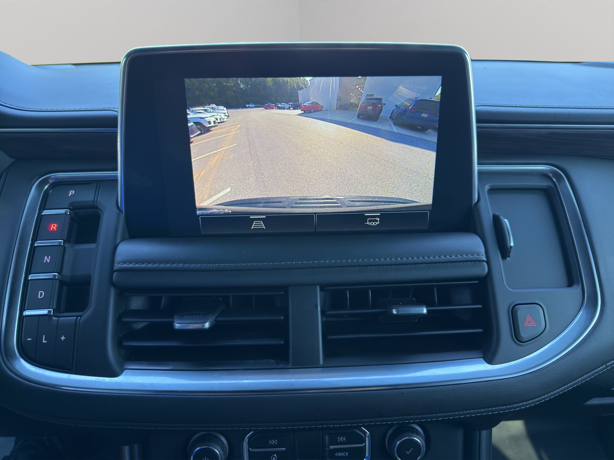 Used 2022 Chevrolet Tahoe Z71 AWD/4WD image 34