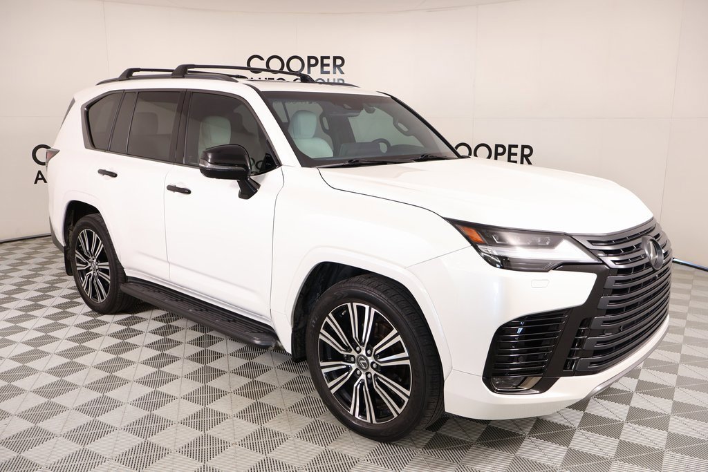 Used 2023 Lexus LX 600 4WD w/ Appearance Package image 1