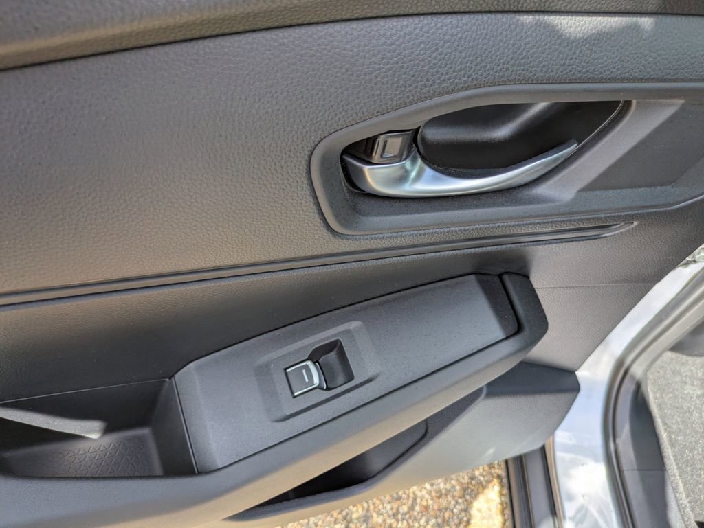 Certified 2025 Honda Accord LX image 11