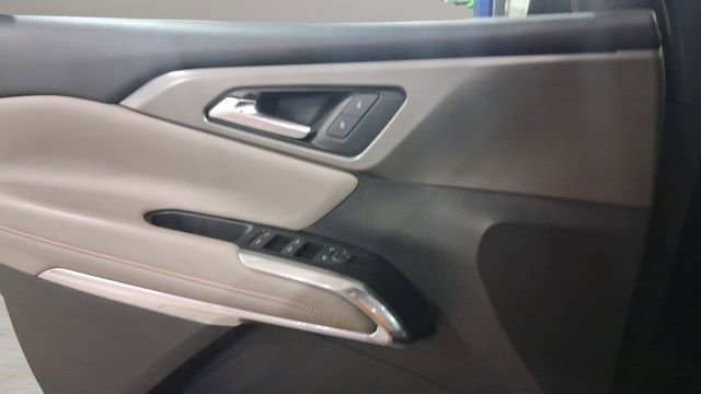 Used 2024 Chevrolet Traverse LT w/ Enhanced Driving Package image 33