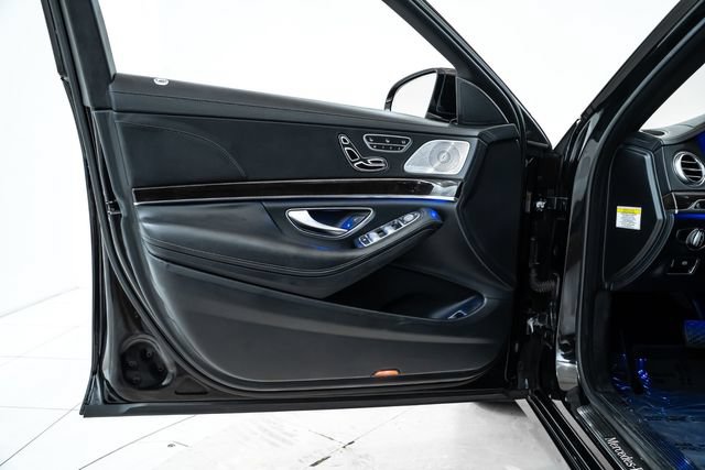Used 2014 Mercedes-Benz S 550 Sedan image 14