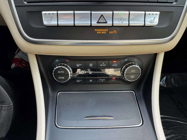 Used 2020 Mercedes-Benz GLA 250 image 32