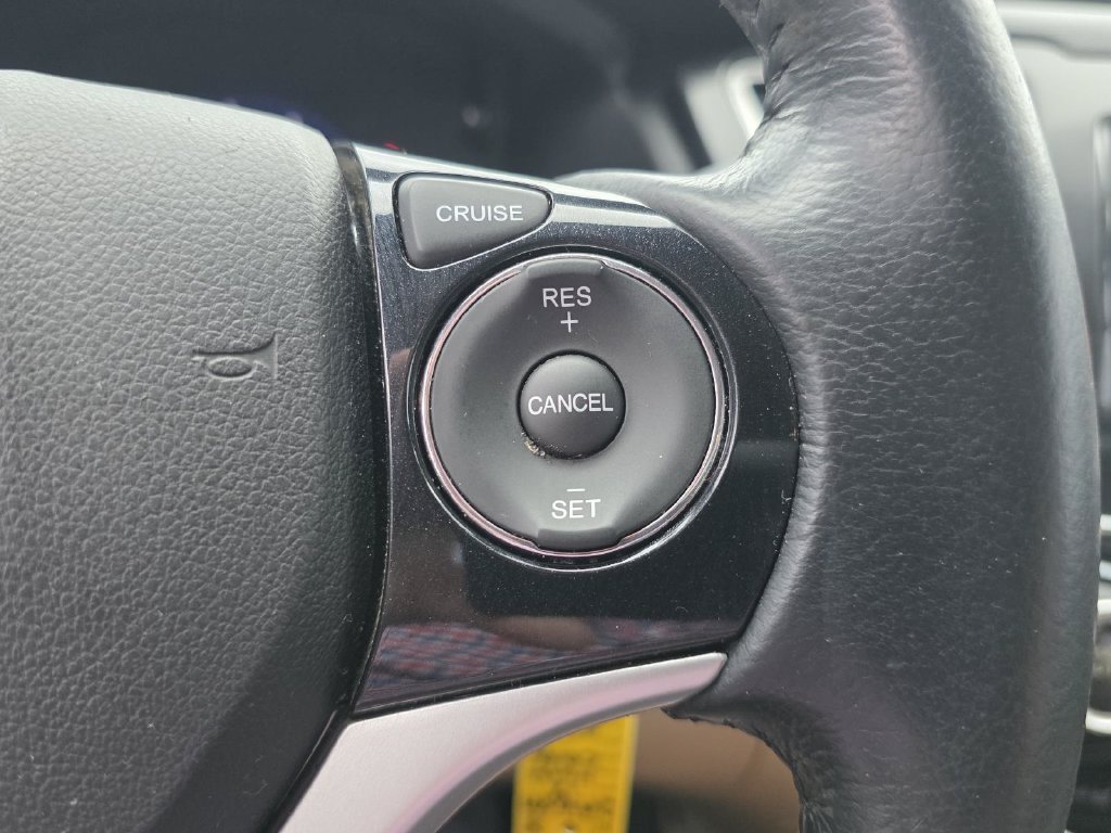 Used 2013 Honda Civic Hybrid Sedan image 24