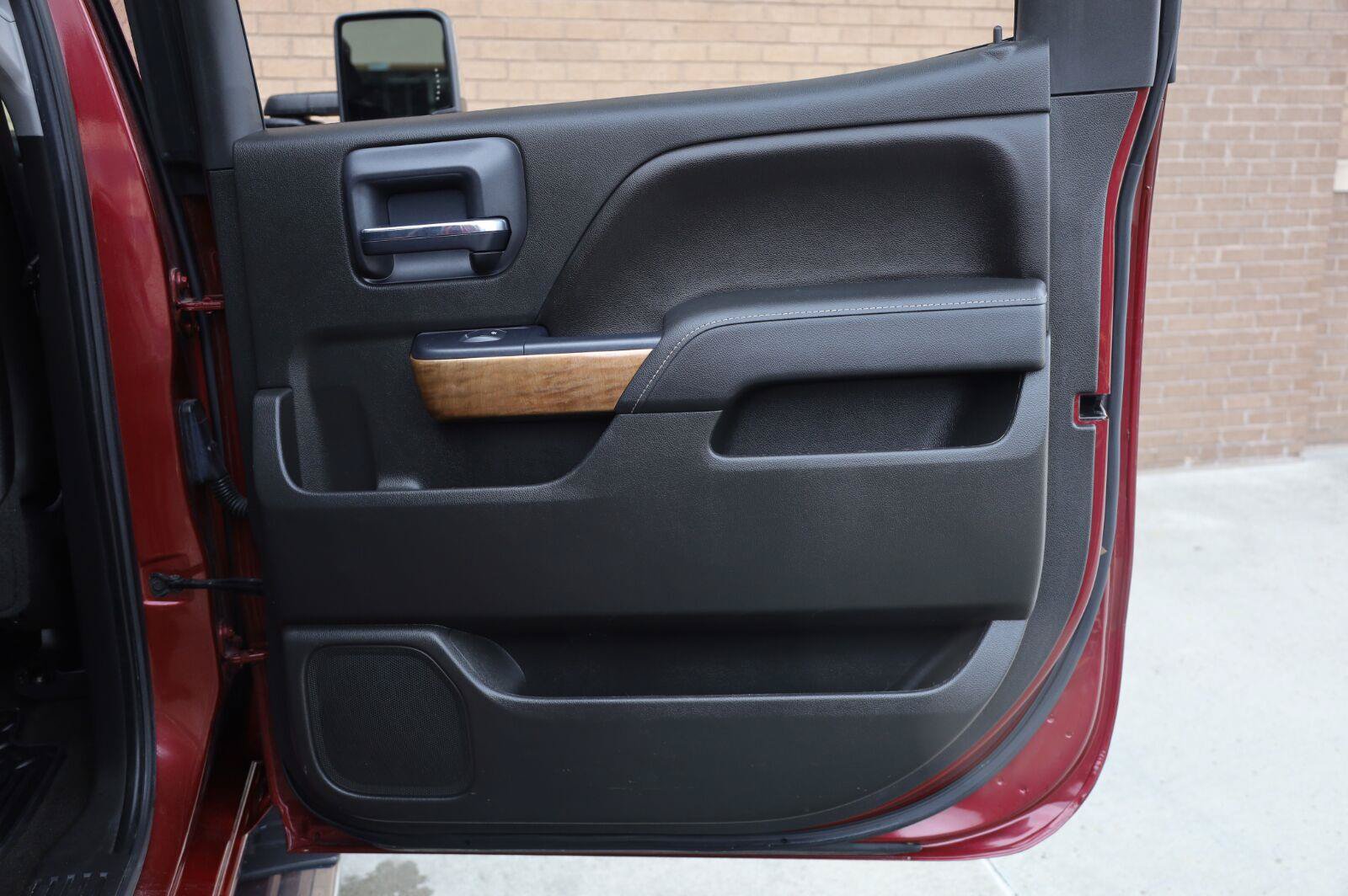 Used 2015 Chevrolet Silverado 1500 LTZ w/ Max Trailering Package AWD/4WD image 21