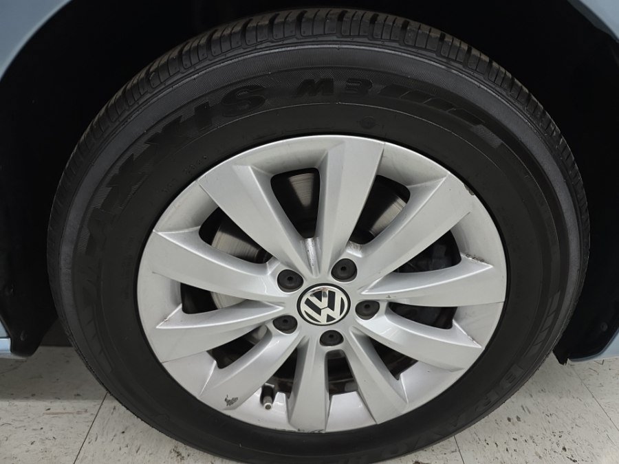 Used 2013 Volkswagen Passat 2.5 S FWD image 26