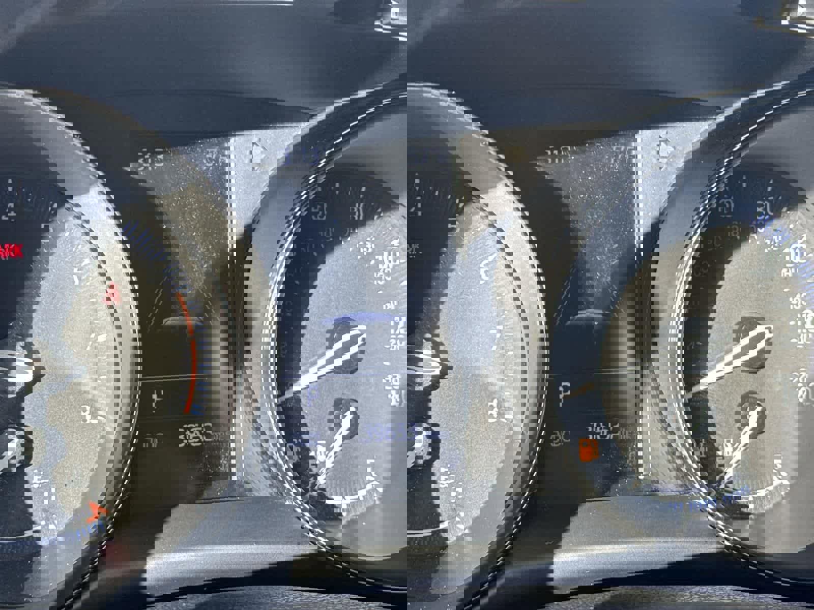 Used 2021 Toyota C-HR XLE image 28