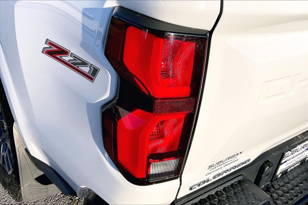 Used 2026 Chevrolet Colorado Z71 AWD/4WD image 28