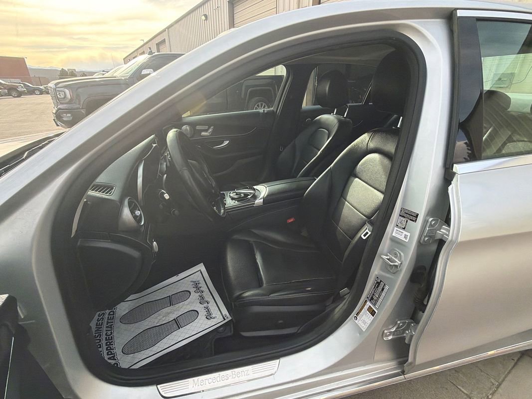 Used 2015 Mercedes-Benz C 300 4MATIC Sedan image 9