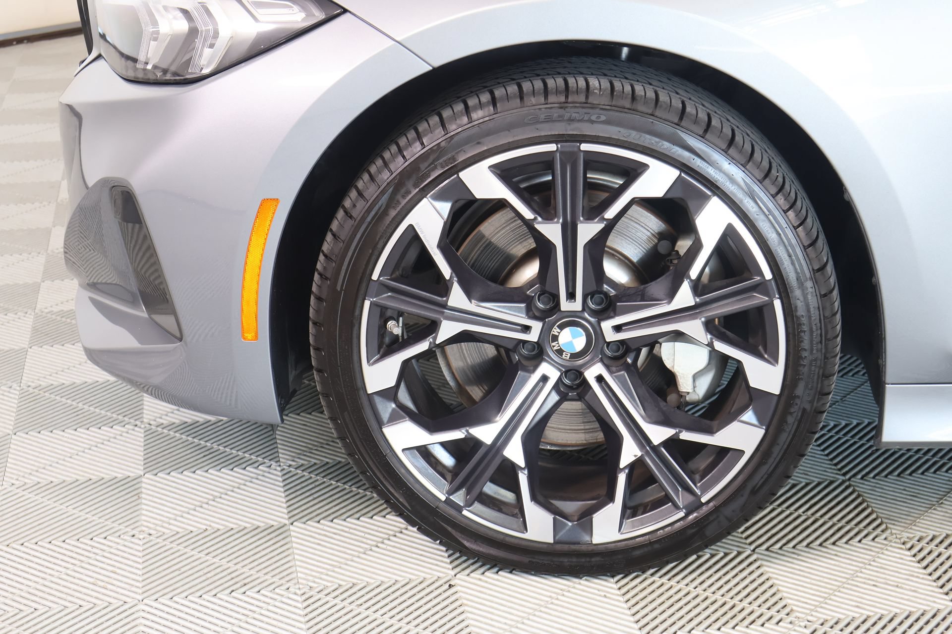 Used 2026 BMW 330i xDrive Sedan AWD/4WD image 19